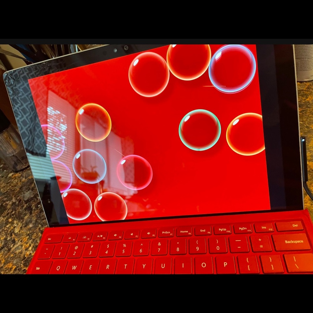 Surface Pro 4  (with Keyboard)